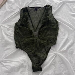 Victoria’s Secret Lace Plunge V-Neck Bodysuit - Olive Green size small